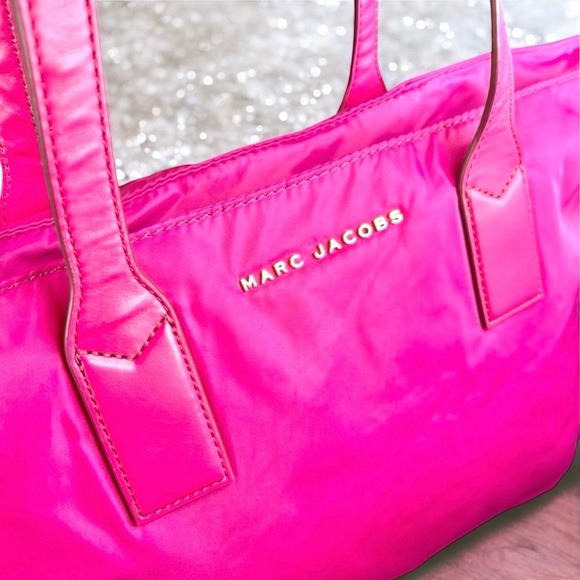 Marc Jacobs Signature Tote, Hot Pink Nylon - Picture 1 of 11